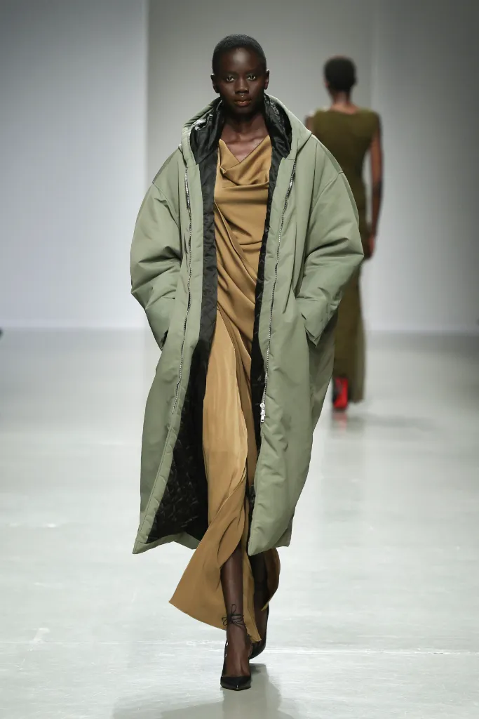 00001 atlein fall 0009 ready to wear credit brand 1