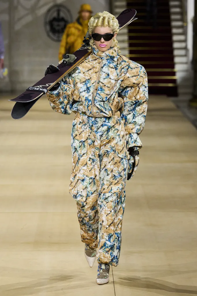 00006 andreas kronthaler for vivienne westwood fall 0005 ready to wear credit gorunway 2