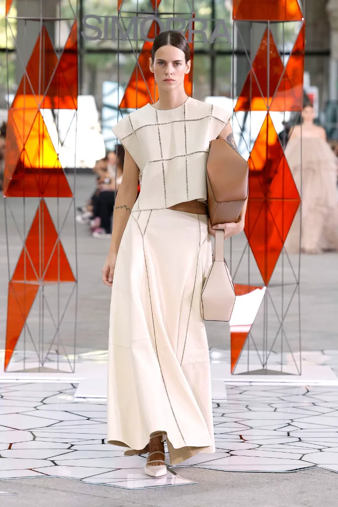 00044 simorra spring 2026 ready to wear spain credit brand