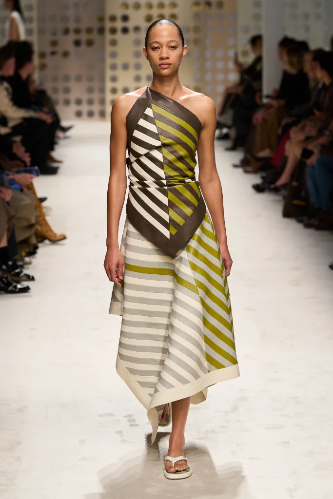 00037 tods spring 2026 ready to wear credit gorunway